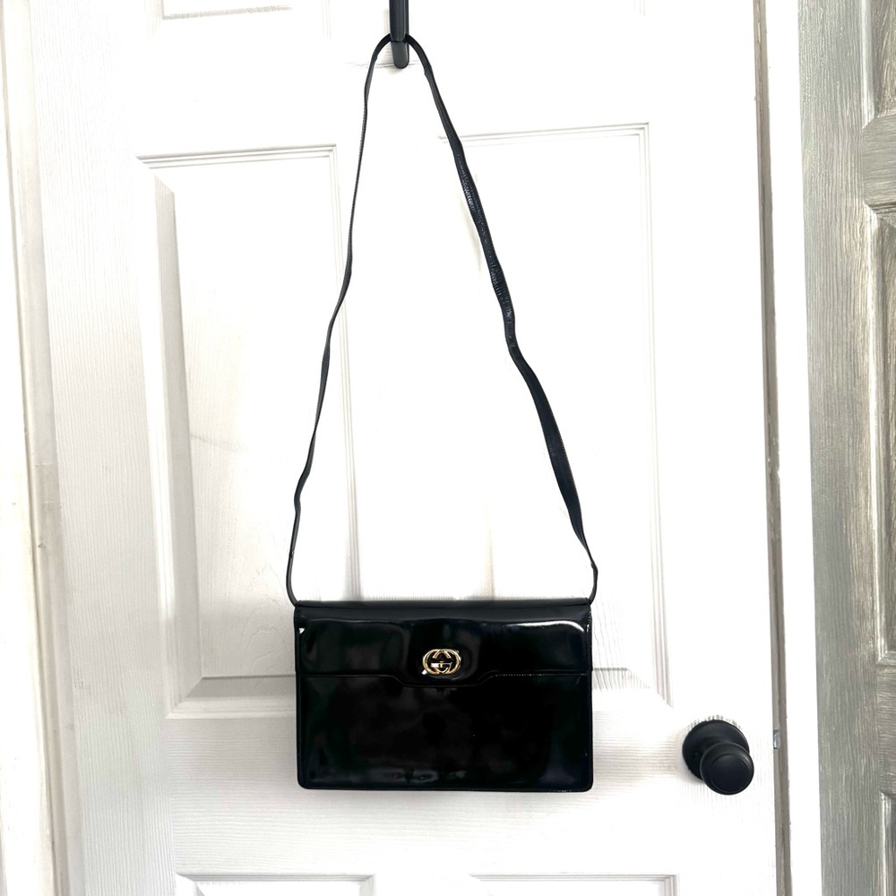 Vintage 1970s Gucci Black Patent Leather Clutch/ Adjustable Strap Bag - Picture 5 of 11
